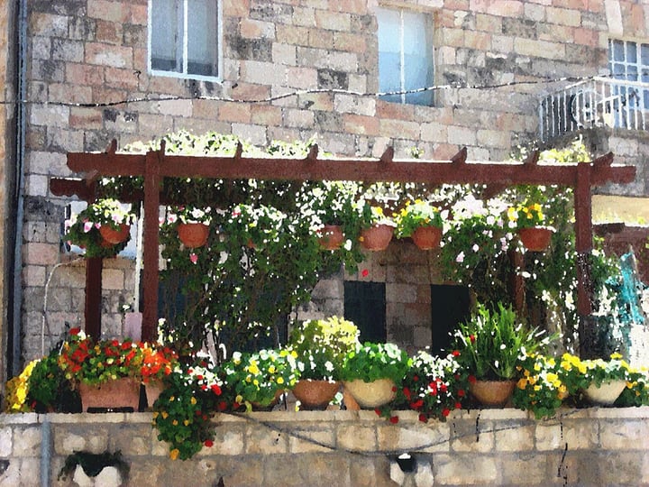 balcón jardín de flores