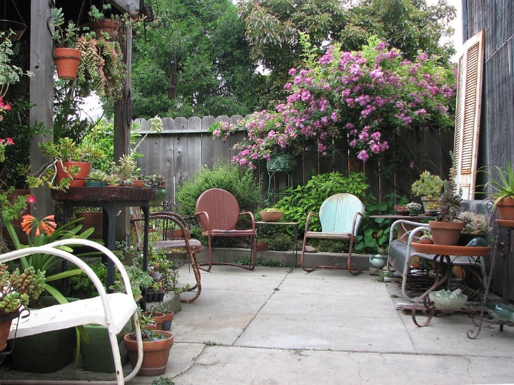 muebles de jardín antiguos que necesitan un arquitecto paisajista