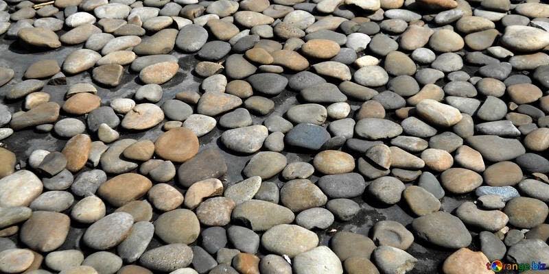 piedras de río jardín